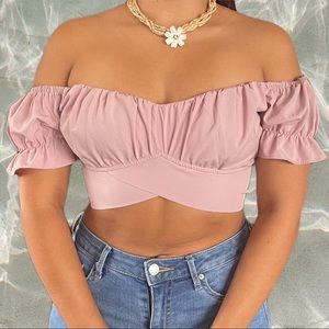 🌸 Blush peasant crop top 🌸